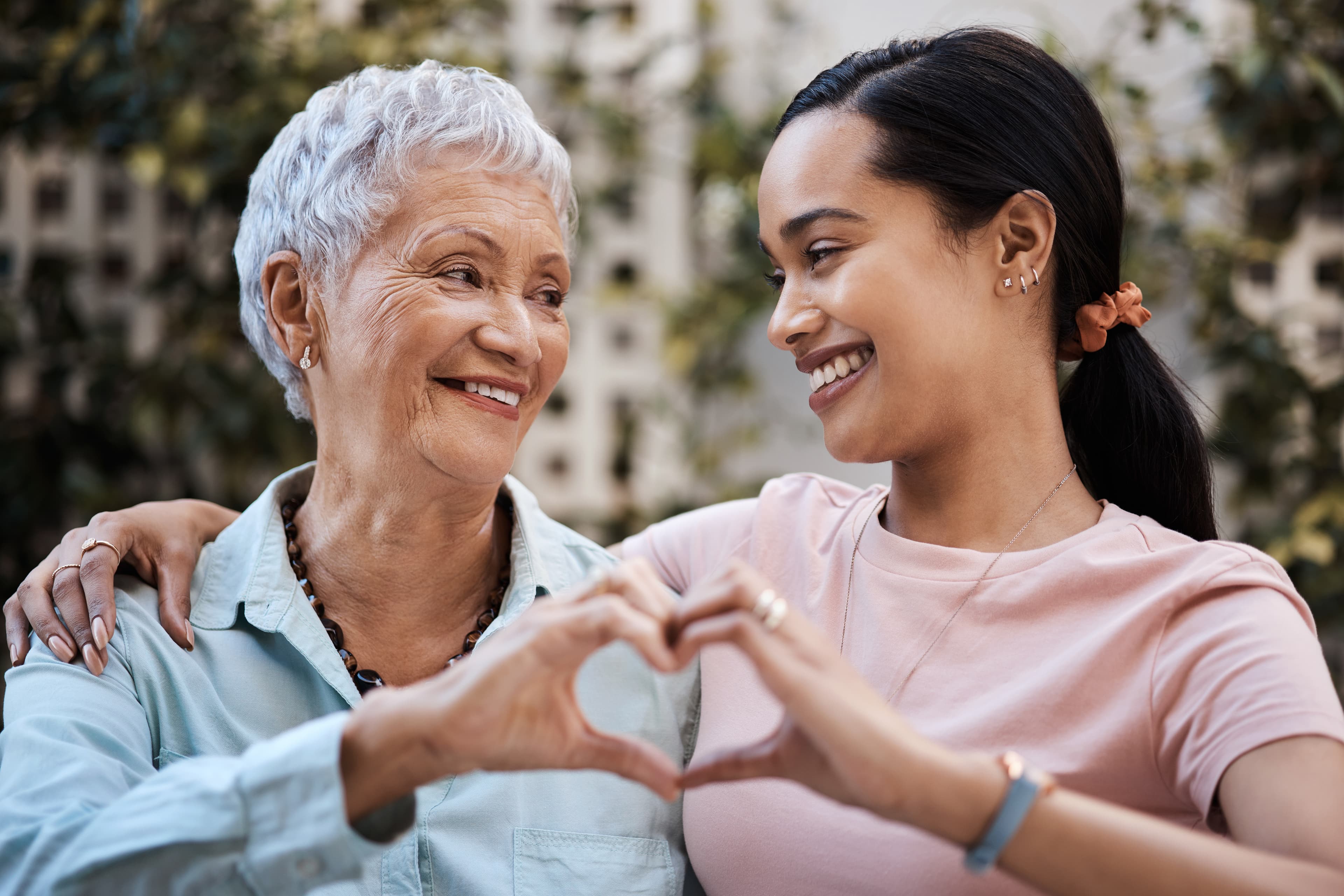 Top 5 Tips for Making the Transition to a Care Home Easier